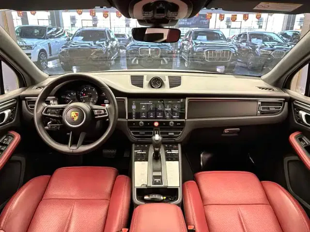 Porsche Macan — Фото автомобиля 4