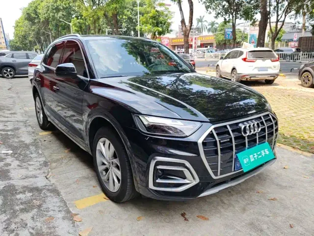Audi Q5L — Фото автомобиля 3