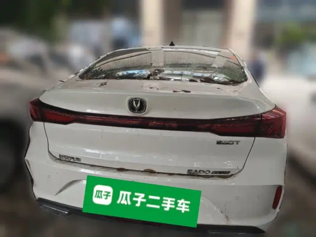 Changan Eado — Фото автомобиля 5