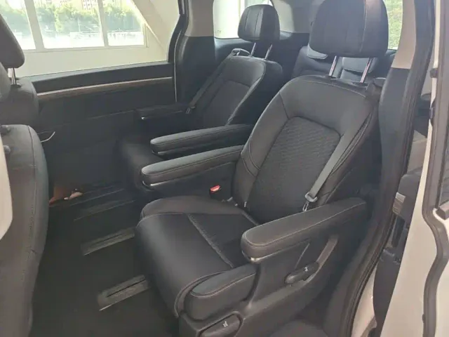 GAC Trumpchi Trumpchi M8 2024 Leadershow Series 390T Luxury Edition — Фото автомобиля 16