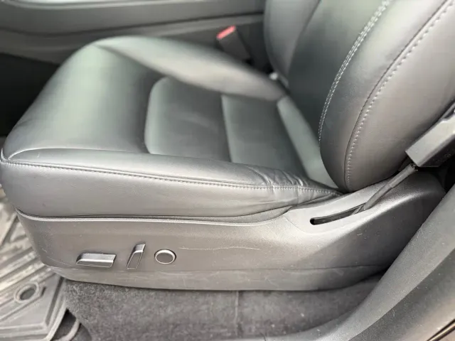 Tesla Model Y — Фото автомобиля 5