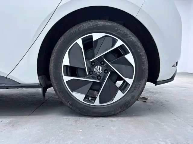 Volkswagen ID.3 — Фото автомобиля 15