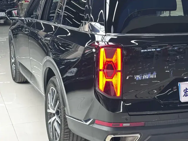 GAC Trumpchi GS8 — Фото автомобиля 7