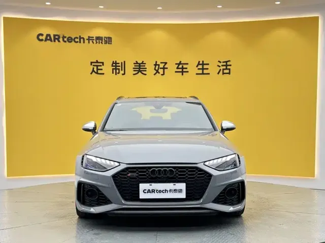 Audi RS 4 — Фото автомобиля 2