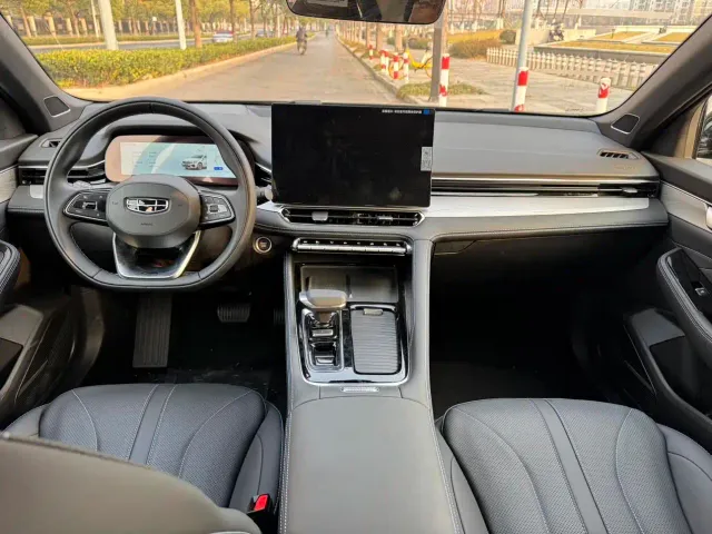 Geely Xingrui — Фото автомобиля 11