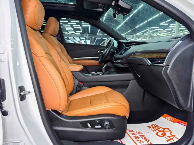 Cadillac XT4 — Фото автомобиля 15