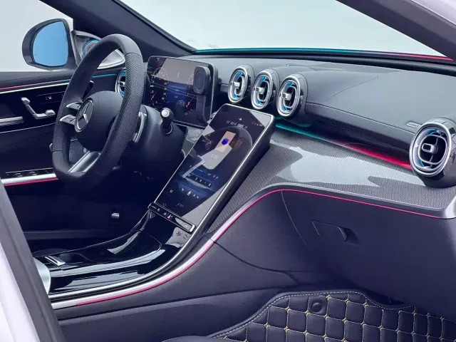 Mercedes-Benz C-Class — Фото автомобиля 6