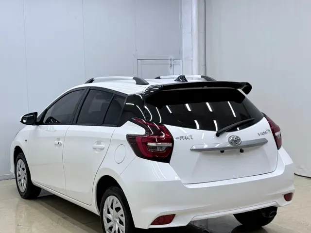 Toyota Vios FS — Фото автомобиля 6