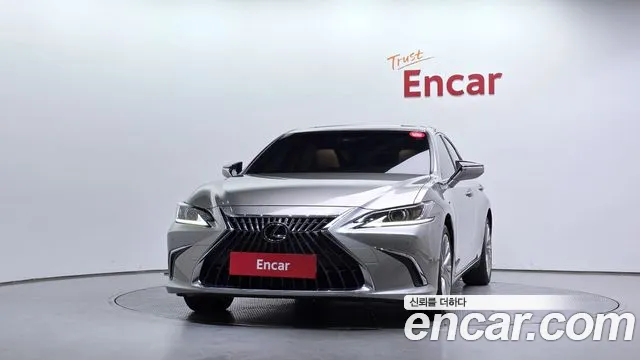 Lexus ES 7th Gen — Фото автомобиля 3