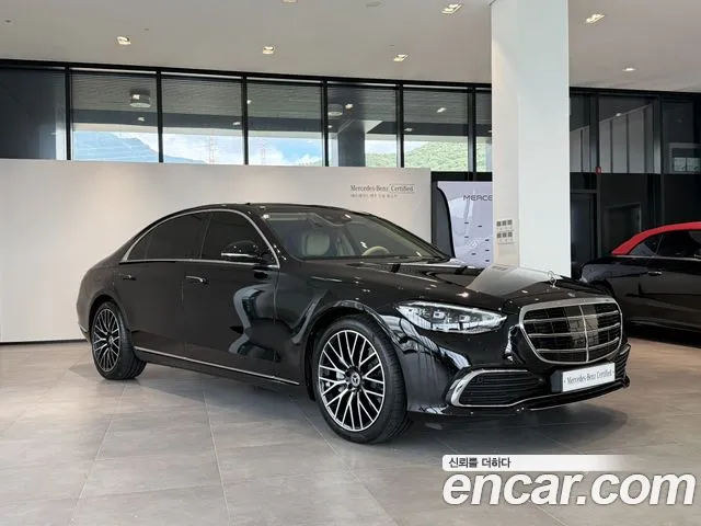 Mercedes-Benz S-Class — Фото автомобиля 2