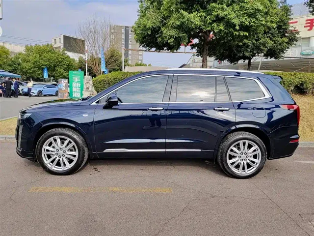 Cadillac XT6 — Фото автомобиля 3