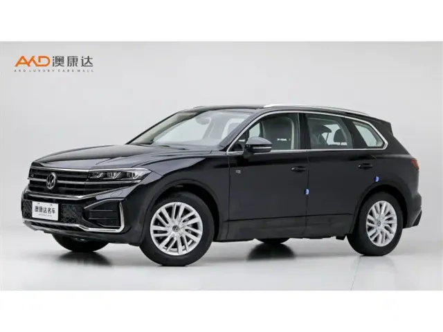 Фотография автомобиля — Volkswagen Touareg