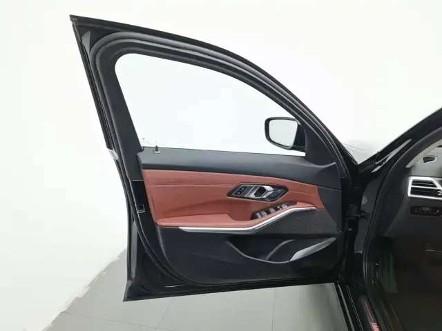 BMW i3 — Фото автомобиля 8