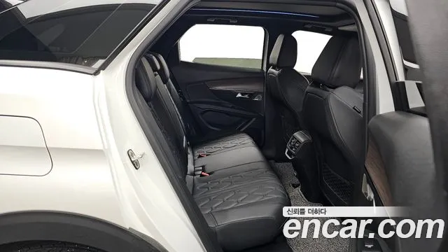 Peugeot 3008 — Фото автомобиля 9