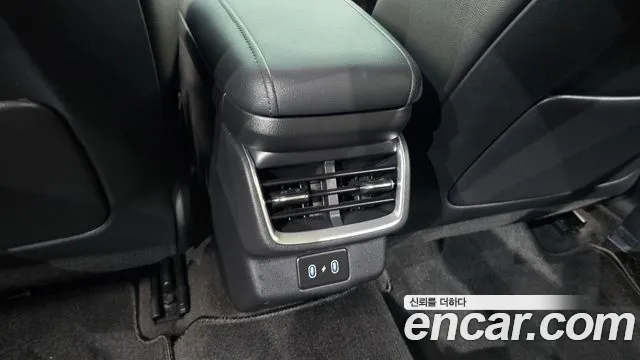 Hyundai Grandeur GN7 — Фото автомобиля 30