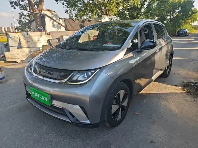 Фотография автомобиля — BYD Dolphin