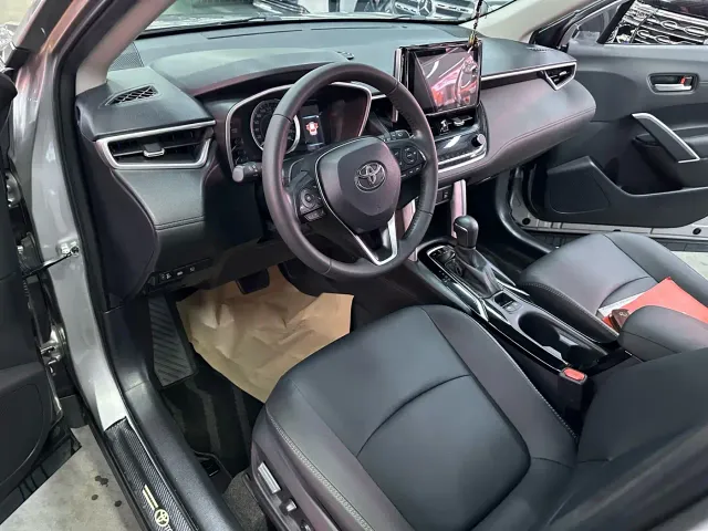 Toyota Corolla Cross — Фото автомобиля 8