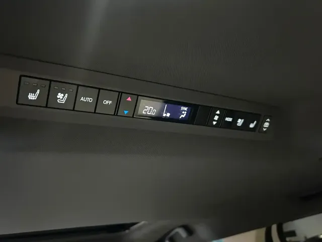 Toyota Granvia — Фото автомобиля 20