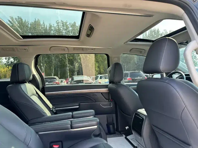 GAC Trumpchi M8 — Фото автомобиля 23