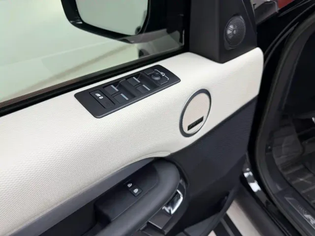 Land Rover Discovery — Фото автомобиля 22