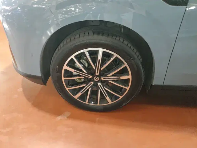 Leapmotor Leapmotor B10 2025 510 LiDAR Edition — Фото автомобиля 22