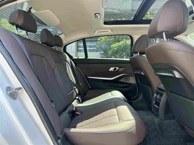 BMW 3 Series — Фото автомобиля 18