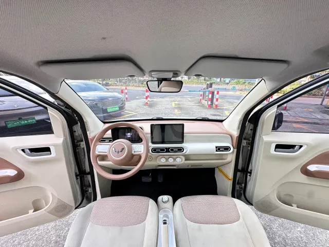 Wuling Hongguang Mini EV — Фото автомобиля 10