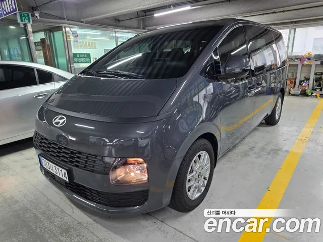 Фотография автомобиля — Hyundai Staria