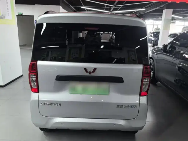 Wuling Zhiguang NEV — Фото автомобиля 5