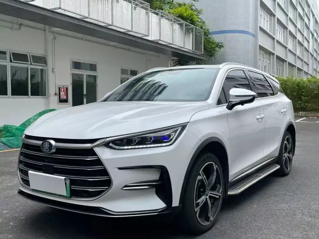 Фотография автомобиля — BYD Tang