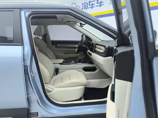 Geely ICON — Фото автомобиля 8