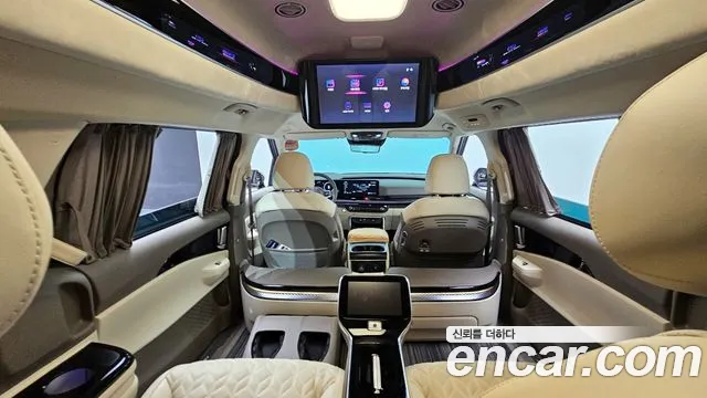 Kia Canival Новый Carnival 4 поколение Бензин 4 места Hi-Limousine — Фото автомобиля 12