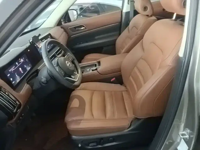 Nissan Terra — Фото автомобиля 14