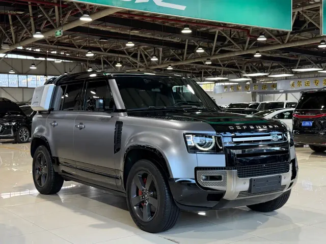 Land Rover Defender — Фото автомобиля 3