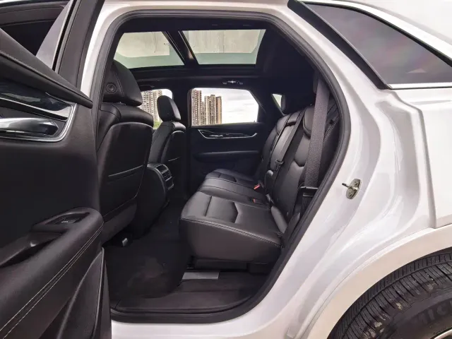 Cadillac XT5 — Фото автомобиля 24