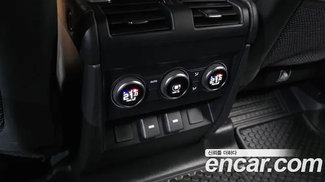 Land Rover Defender L663 — Фото автомобиля 29