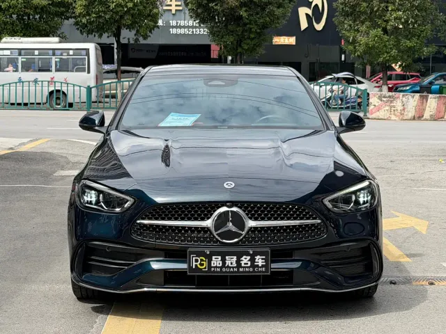 Mercedes-Benz C-Class — Фото автомобиля 2