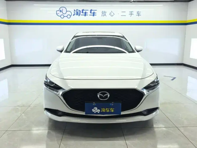 Mazda Axela — Фото автомобиля 2