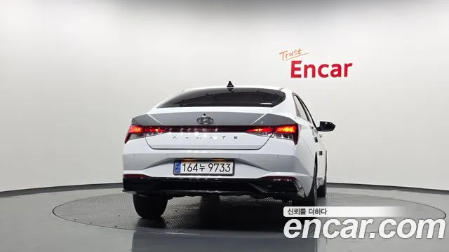 Hyundai Avante CN7 — Фото автомобиля 4