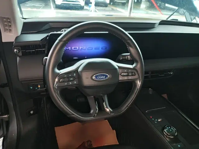 Ford Mondeo — Фото автомобиля 10