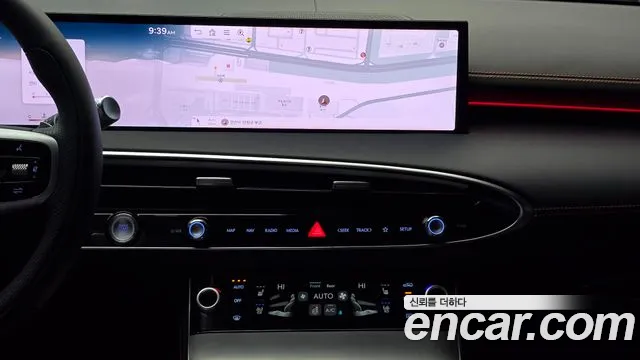 Genesis GV70 — Фото автомобиля 19