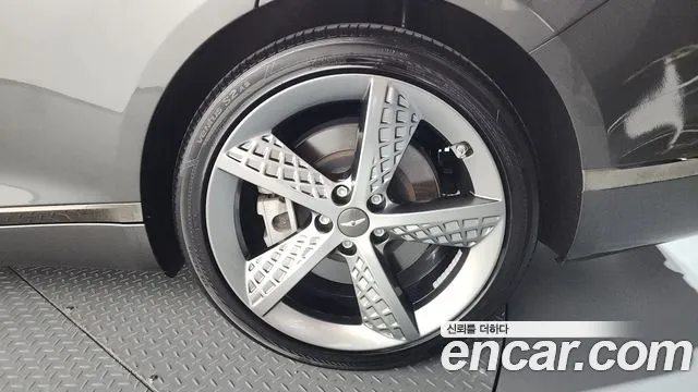 Genesis G80 Бензин 3.5 турбо AWD — Фото автомобиля 17