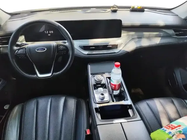 Ford Territory — Фото автомобиля 12