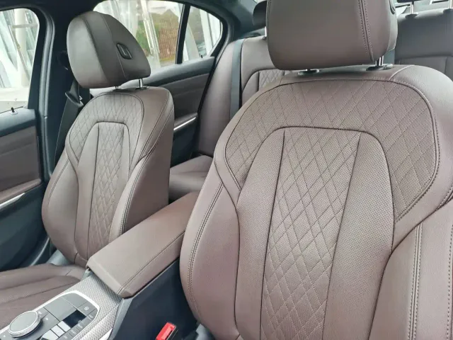 BMW 3 Series — Фото автомобиля 23