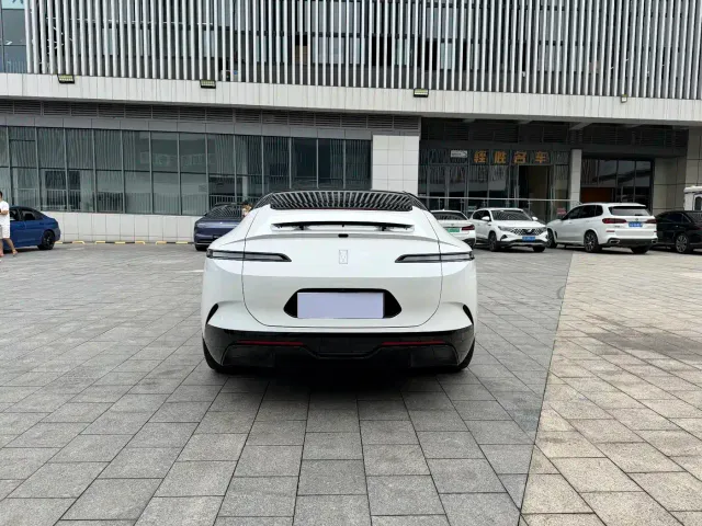 Avatr 12 — Фото автомобиля 20