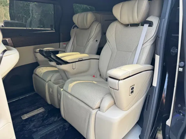 Toyota Vellfire — Фото автомобиля 5