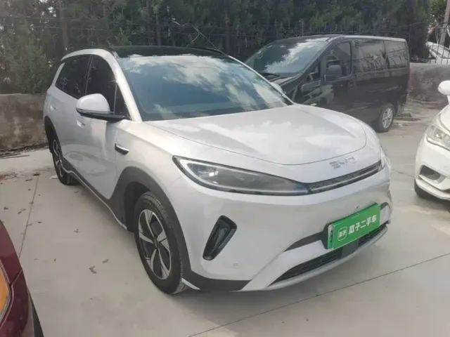 BYD Sealion 05 EV — Фото автомобиля 3