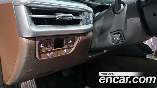 Hyundai Grandeur Grandeur (GN7) 2.5 Бензин 2WD — Фото автомобиля 12