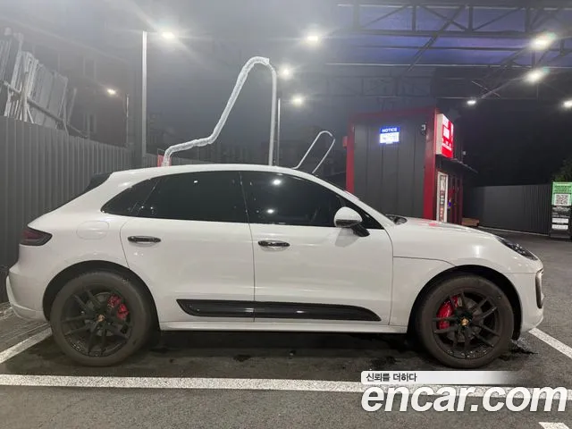 Porsche Macan — Фото автомобиля 5