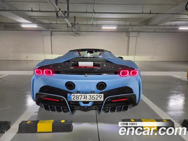 Ferrari SF90 — Фото автомобиля 8